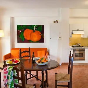 https://residence-degli-agrumi.taorminaitalyhotels.com